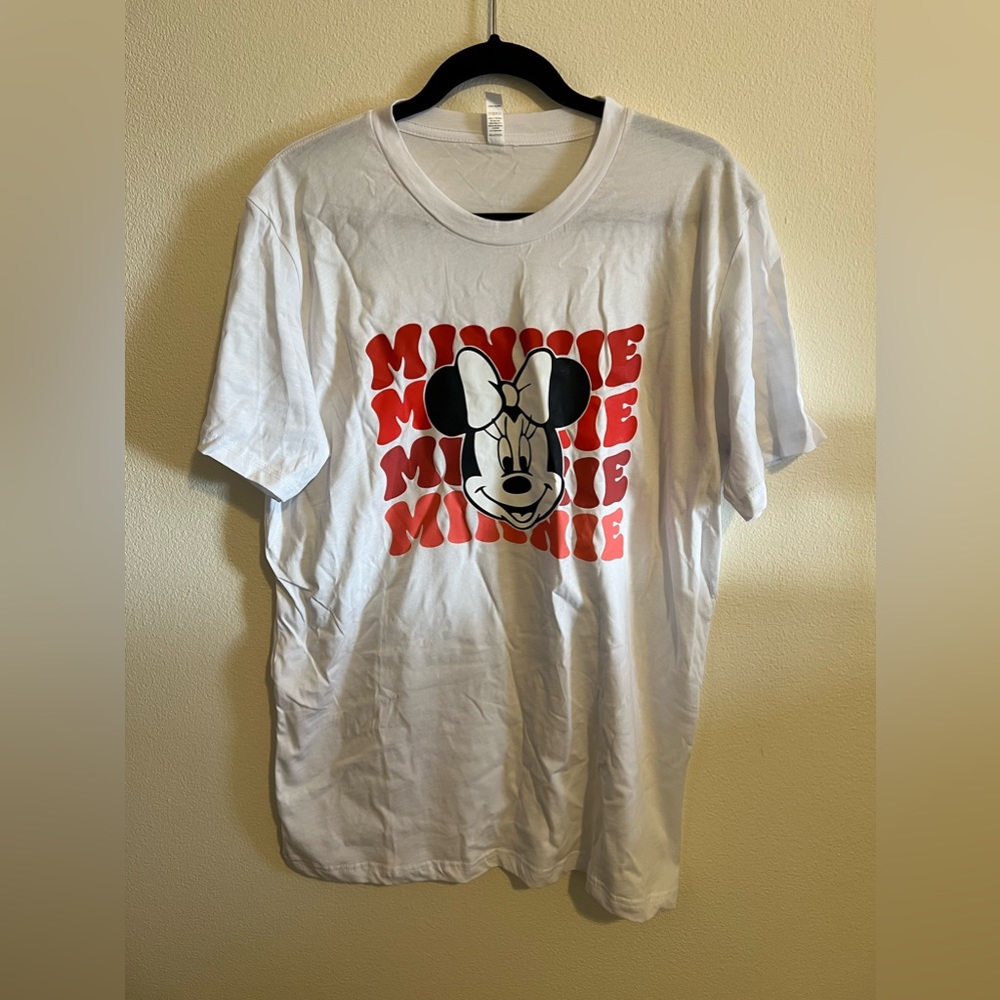 Minnie Mouse t shirt